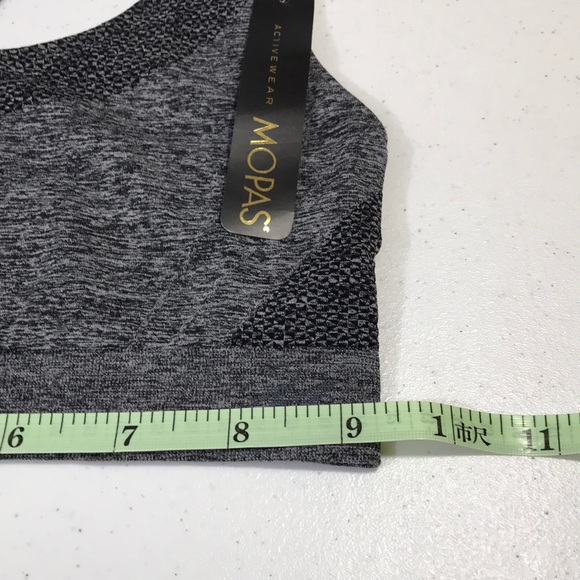 Lot of 3 Activewear Bra/Top’s Medium NWT - Picture 6 of 6